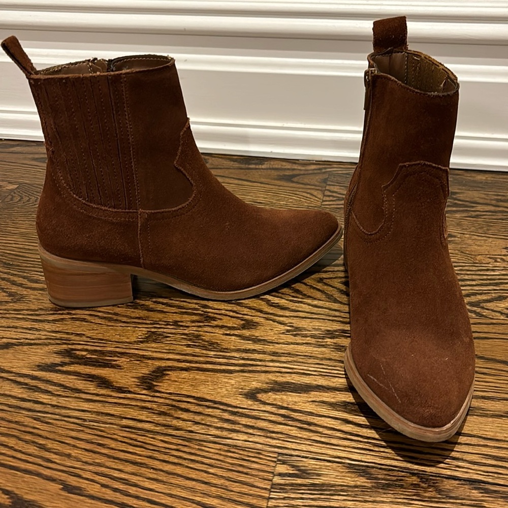 Steven by Steve Madden suede boots size 7.5
